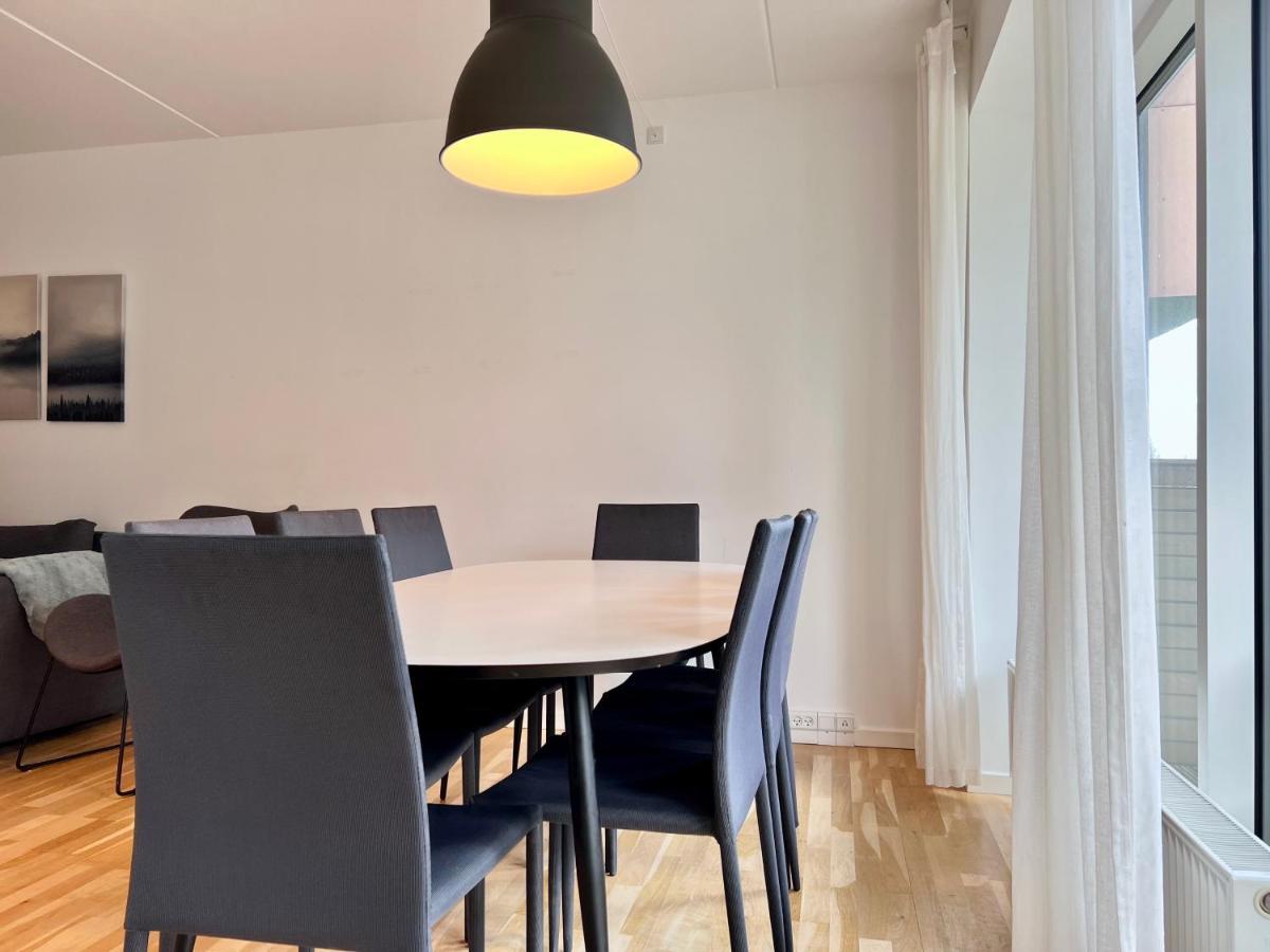 Newly Built 3 Bedroom At Else Alfelts Vej On The Ground Floor Located In Copenhagens Popular Area Restad On Amager, Appartement *